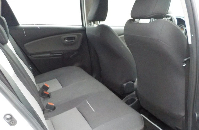 Toyota Yaris cena 34900 przebieg: 30137, rok produkcji 2018 z Ożarów Mazowiecki małe 326